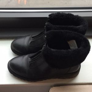 Women’s size 8 ugg leather boots
